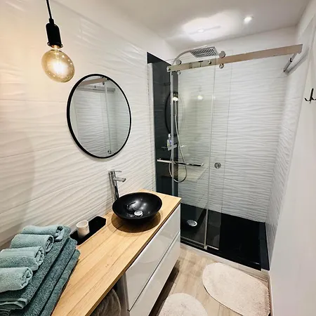 Appartement 150m De La Plage, équipé Saint-Raphaël